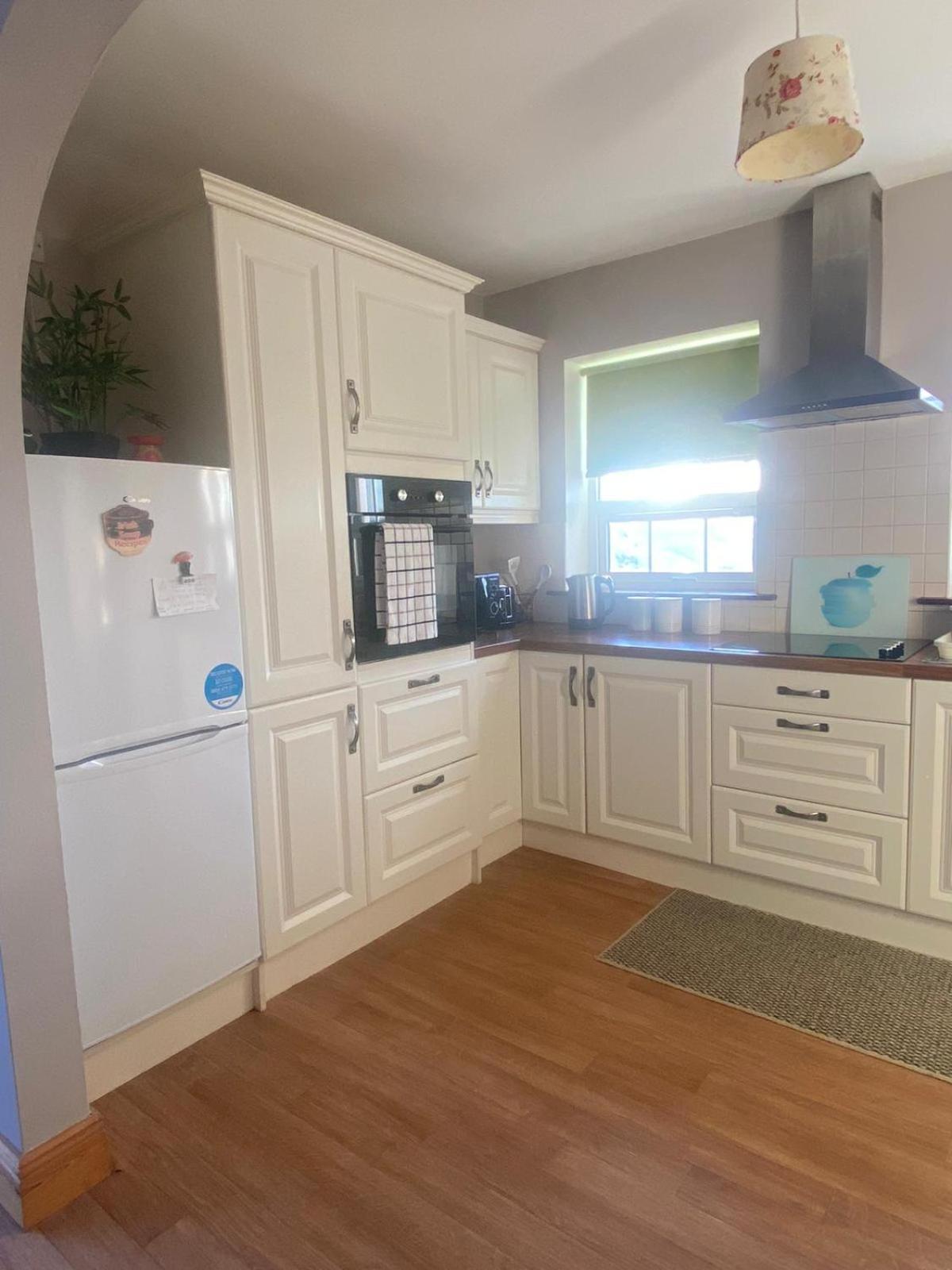 Kilmore Beach Apartment 特拉利 外观 照片